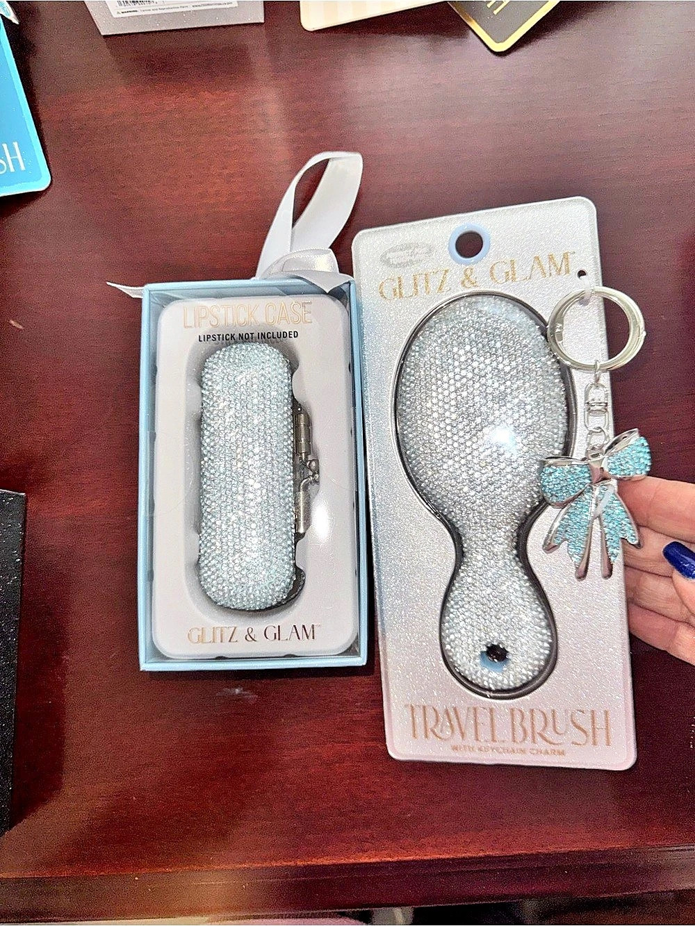 GLITZ & GLAM Travel Brush Rhinestone light blue NWT